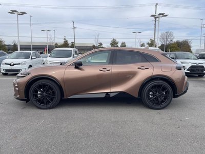 TOYOTA CROWN SPORT - 2