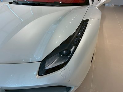 2019 Ferrari 488 SPIDER thumbnail 18