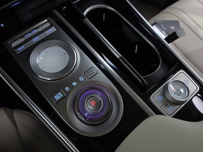 2022 Genesis GV80 — миниатюра 12