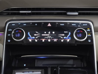 2022 Genesis GV80 — миниатюра 29