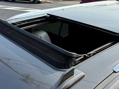 CADILLAC ESCALADE - 4