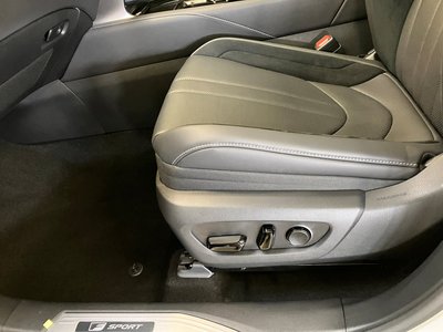 صورة مصغرة 31 لـ 2024 Lexus RX