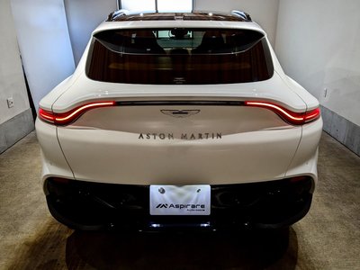 2021 Aston Martin DBX — миниатюра 11