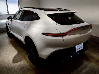 2021 Aston Martin DBX 照片 10