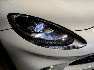 2021 Aston Martin DBX 照片 8