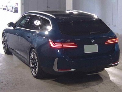 BMW I5 - 2