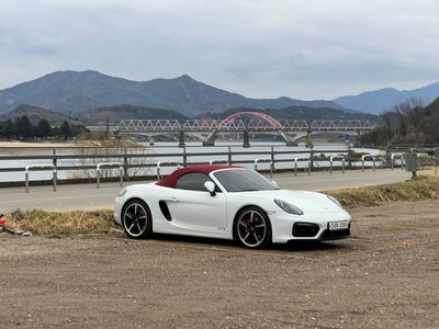 PORSCHE BOXSTER - 4