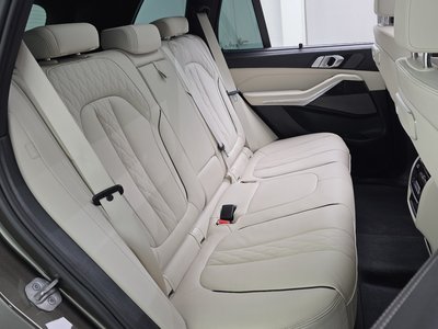 2025 BMW X5 缩略图 17