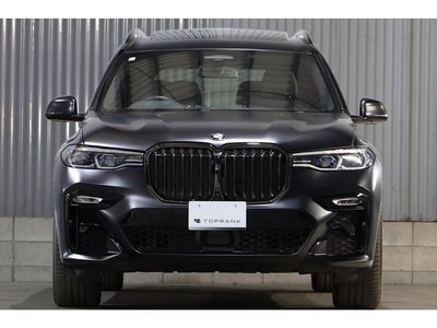 BMW X7 - 7