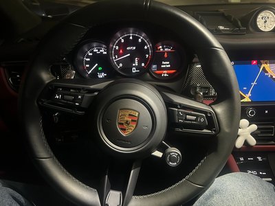 PORSCHE MACAN - 4