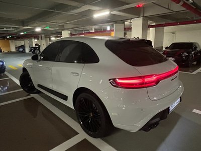 PORSCHE MACAN - 7