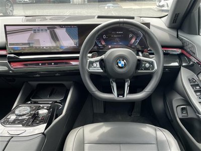 صورة 6 لـ 2025 BMW 5 SERIES