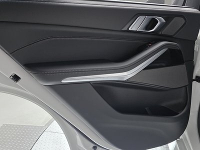 صورة مصغرة 15 لـ 2025 BMW X5