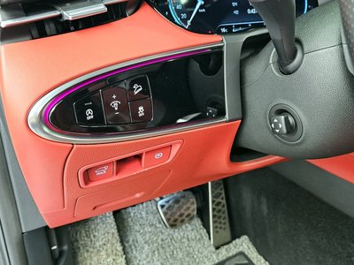 2023 Genesis GV70 — миниатюра 16