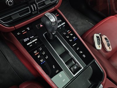 صورة مصغرة 12 لـ 2023 Porsche MACAN