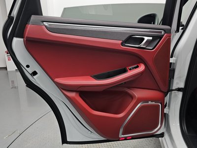 صورة مصغرة 15 لـ 2023 Porsche MACAN