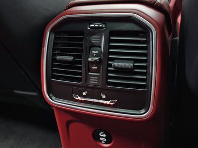 صورة مصغرة 32 لـ 2023 Porsche MACAN