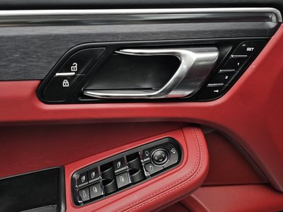 صورة مصغرة 30 لـ 2023 Porsche MACAN