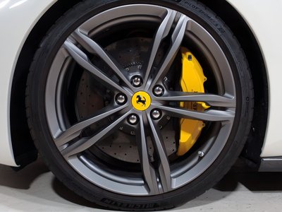 صورة مصغرة 18 لـ 2017 Ferrari GTC4 LUSSO