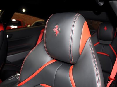 2017 Ferrari GTC4 LUSSO photo 4