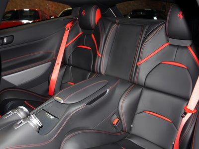 صورة مصغرة 16 لـ 2017 Ferrari GTC4 LUSSO