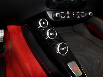 صورة مصغرة 41 لـ 2017 Ferrari GTC4 LUSSO
