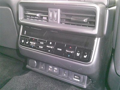 2022 Lexus LX 缩略图 22