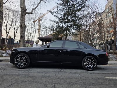ROLLS-ROYCE GHOST - 4