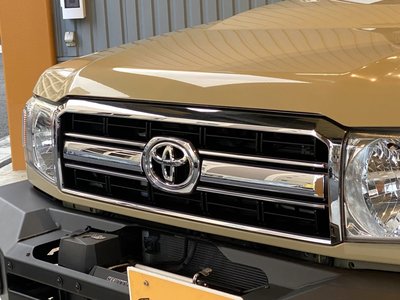 TOYOTA LAND CRUISER - 6