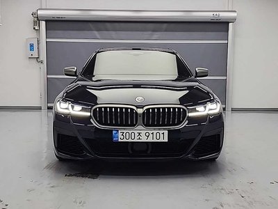BMW 5 SERIES - 1