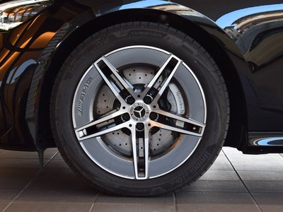 MERCEDES-BENZ E-CLASS - 2