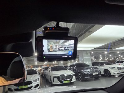 2025 BMW 5 SERIES 缩略图 13
