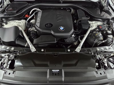 صورة 7 لـ 2025 BMW 5 SERIES