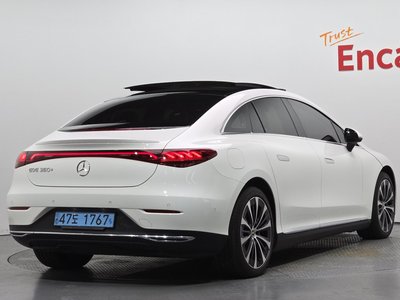 صورة 4 لـ 2023 Mercedes-BENZ EQE