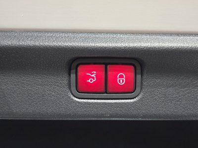 2023 Mercedes-BENZ EQE 缩略图 31