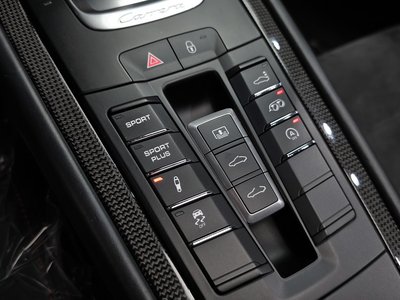 صورة مصغرة 17 لـ 2015 Porsche 911