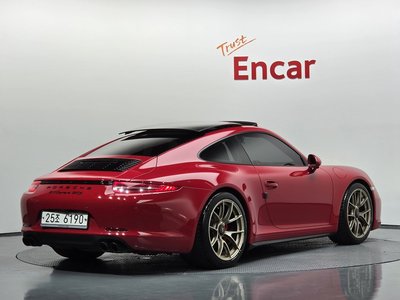 صورة 3 لـ 2015 Porsche 911