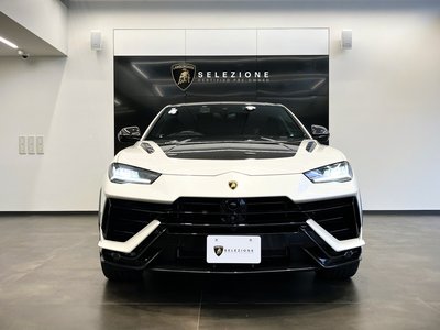 LAMBORGHINI URUS - 3