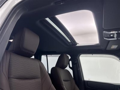 2025 Toyota LAND CRUISER 250 photo 3