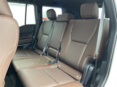 2025 Toyota LAND CRUISER 250 — миниатюра 16