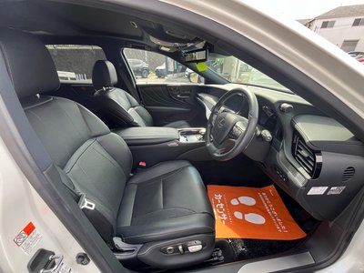 LEXUS LS - 7