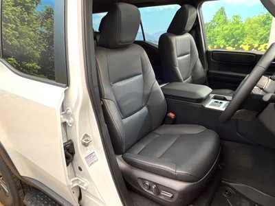 TOYOTA LAND CRUISER 250 - 8