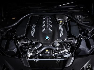 صورة 9 لـ 2021 BMW 5 SERIES
