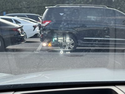 صورة 8 لـ 2024 Genesis GV70