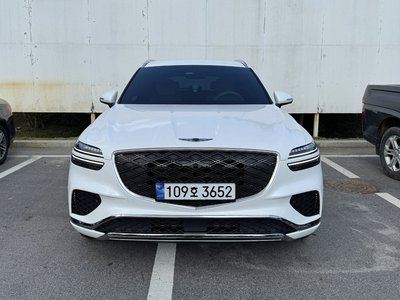 صورة 1 لـ 2024 Genesis GV70