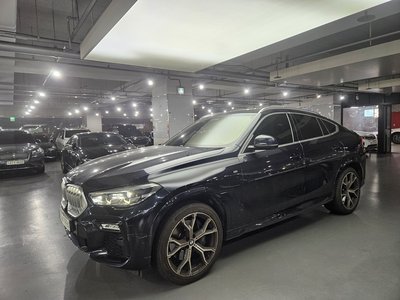 2021 BMW X6 photo 2