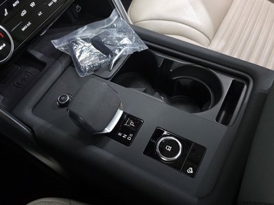 LAND ROVER DISCOVERY - 9