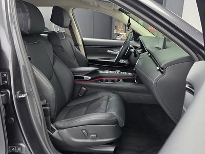 2021 Genesis GV70 — миниатюра 17