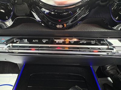 MERCEDES-BENZ GLB - 8