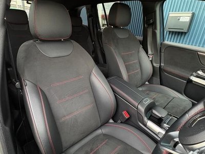 MERCEDES-BENZ GLB - 4